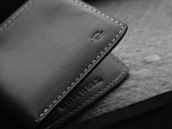 Oliver Bifold + Hickory