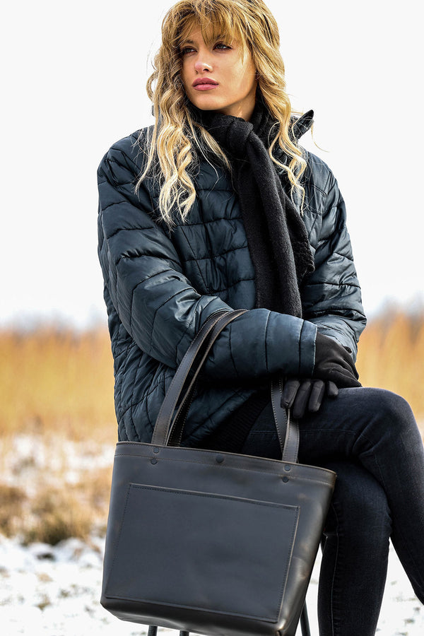Finley Tote + Black