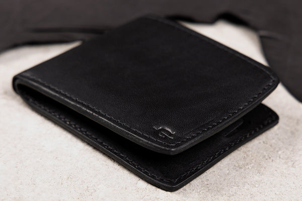 Oliver Bifold + Black